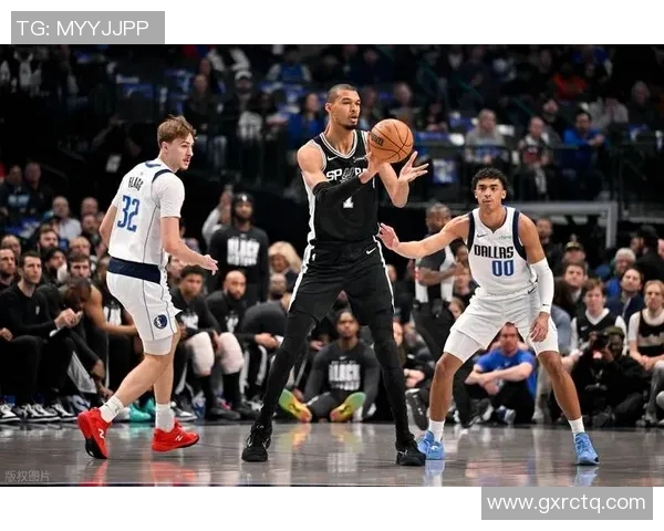 马刺与独行侠激战137分之争精彩瞬间回顾与分析